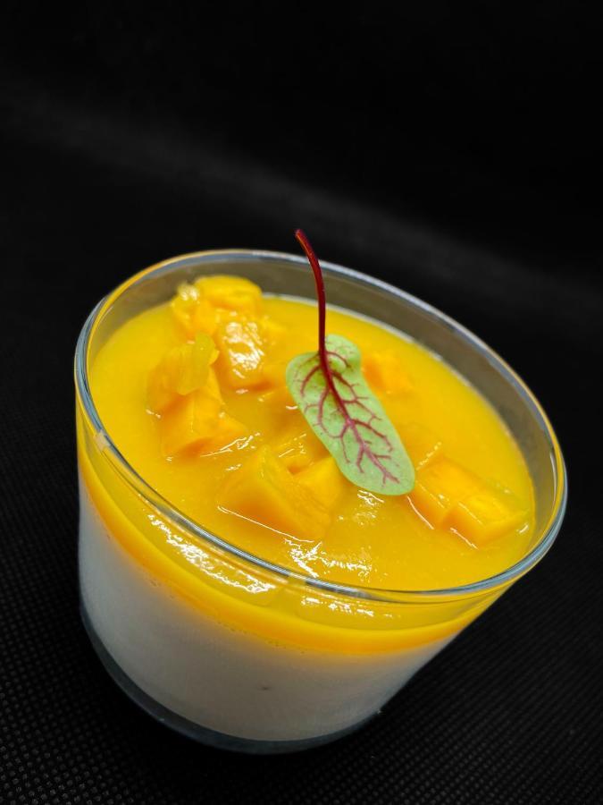 Hotel Restaurant Du Lac Boussens  Екстериор снимка